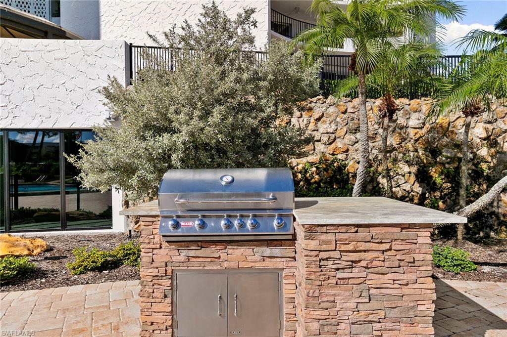 3951 Gulf Shore BLVD N 205 photo 31