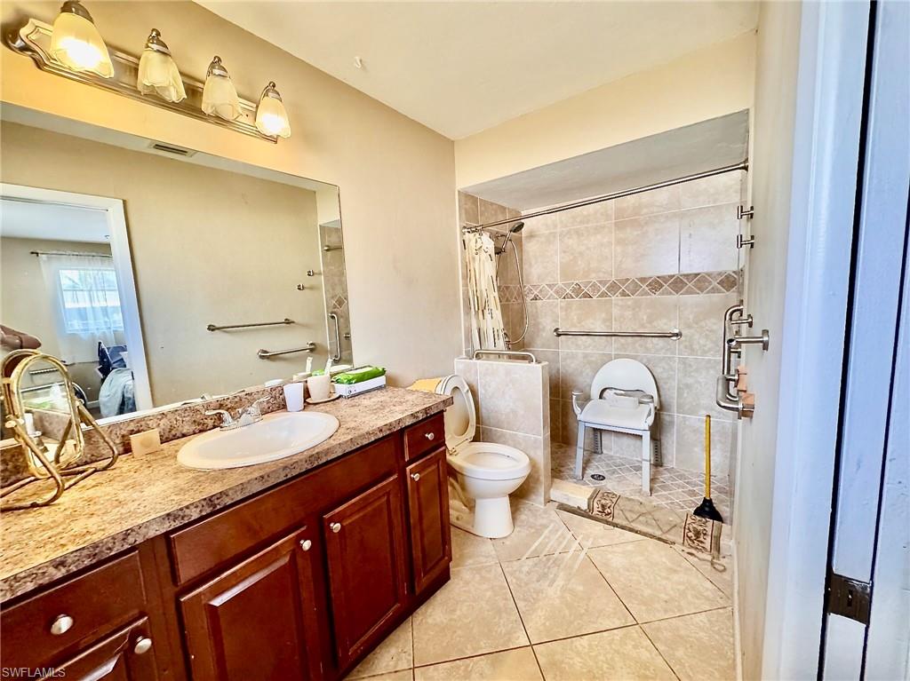214 NE 9th CT photo 11