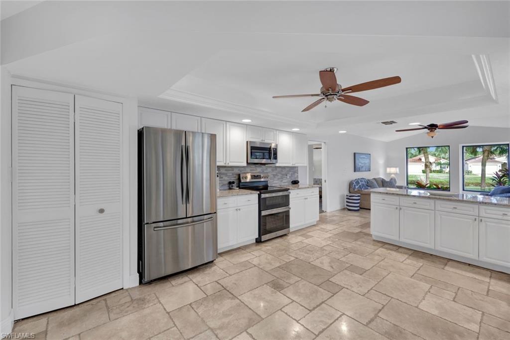 9940 Treasure Cay LN photo 10