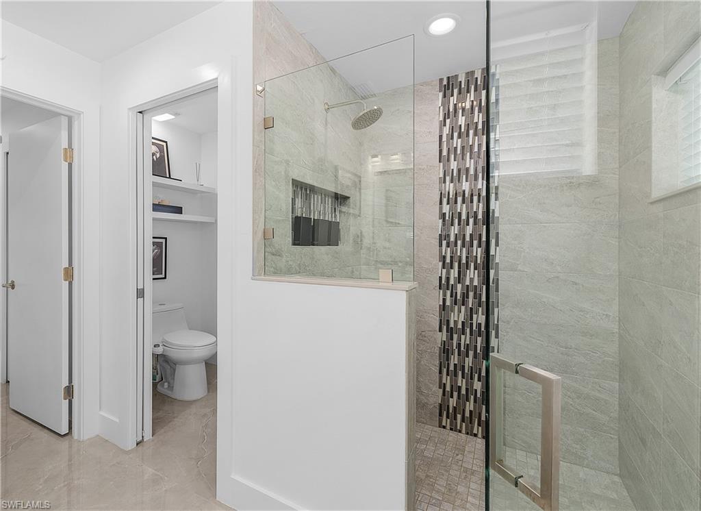 Sleek, Modern Shower Design
