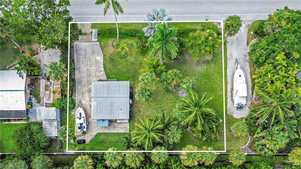 1931 Danford St. Aerial overview of property's location featuring property parcel outlined
