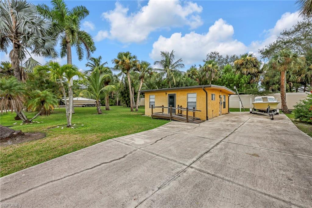 1931 Danford St. Driveway