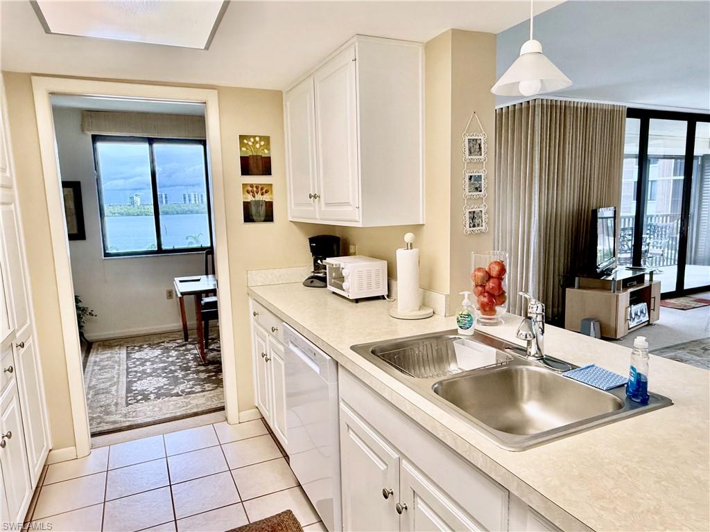 15 Bluebill AVE 206 photo 7