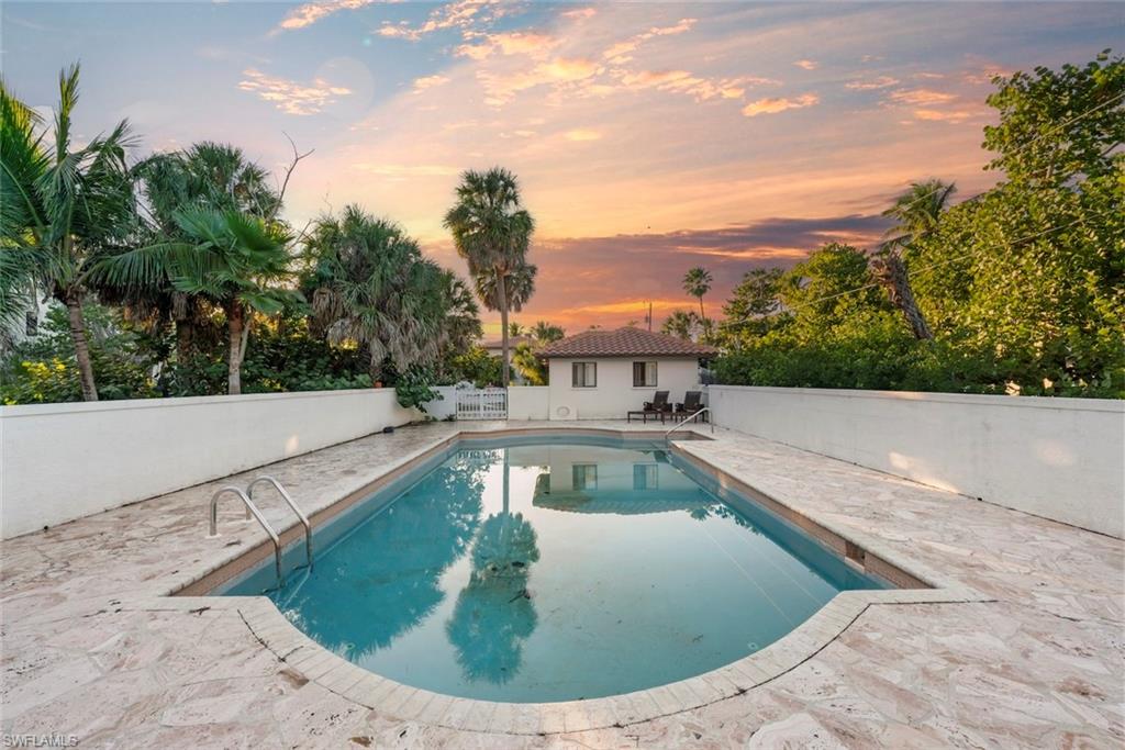 16632 Captiva DR photo 11