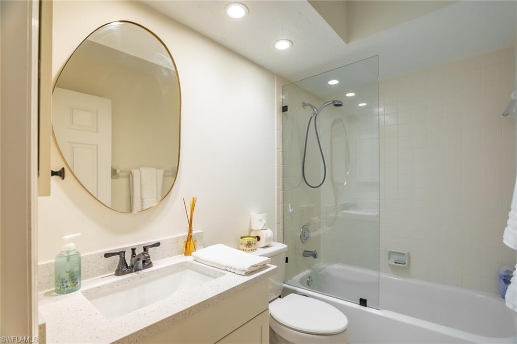 815 Gulf Pavilion DR 203 photo 17