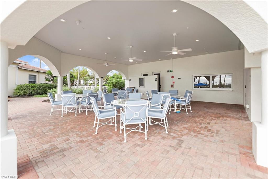 Club_outdoor_dining_space