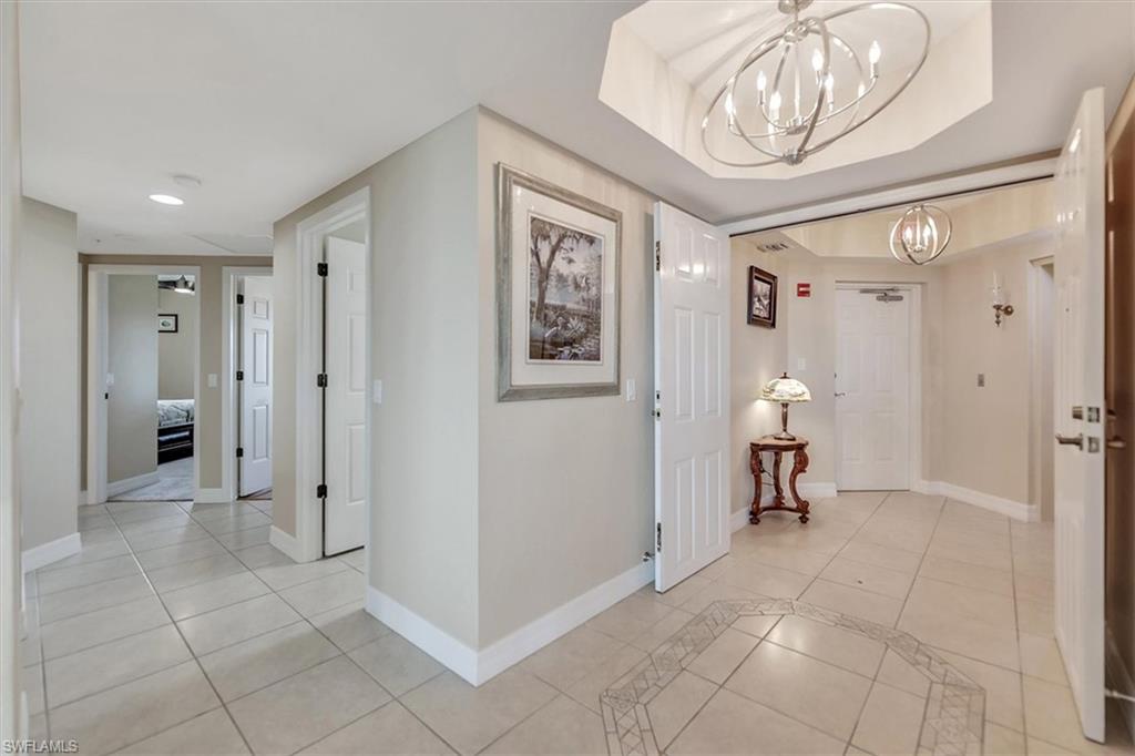 Double_doors_from_elevator_foyer