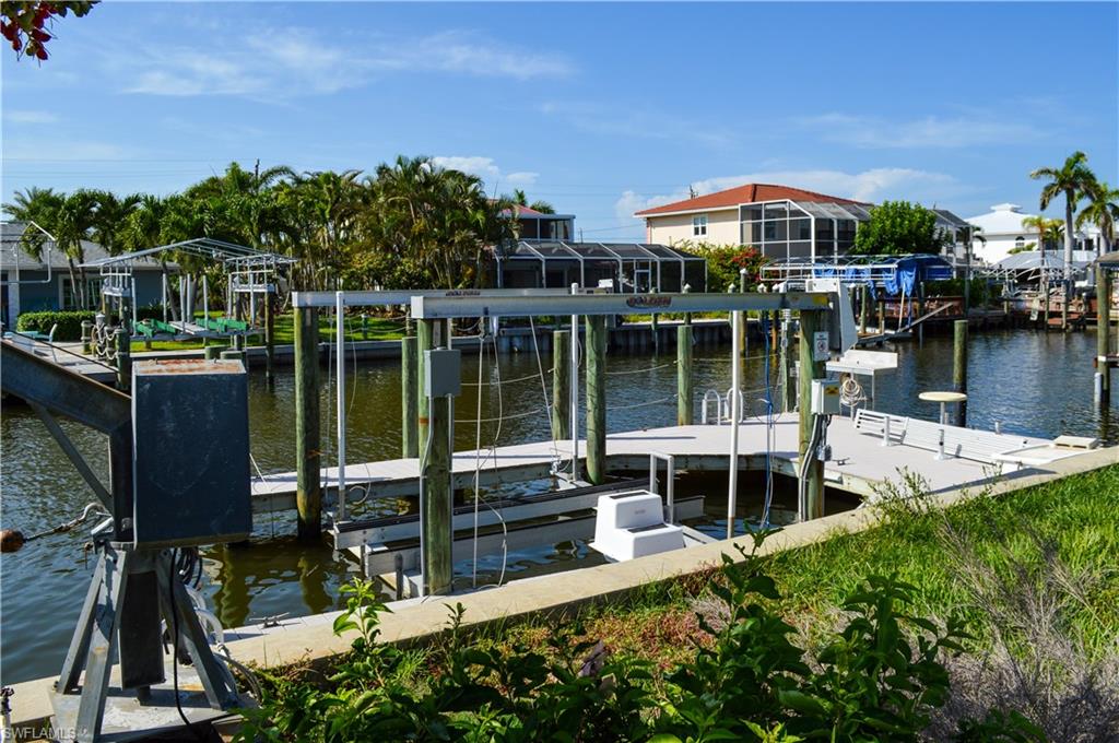 Dock and lift view