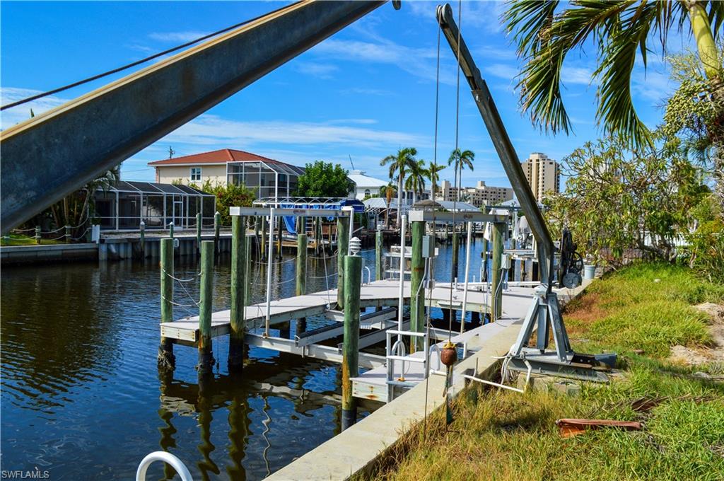 dock lift and seawall