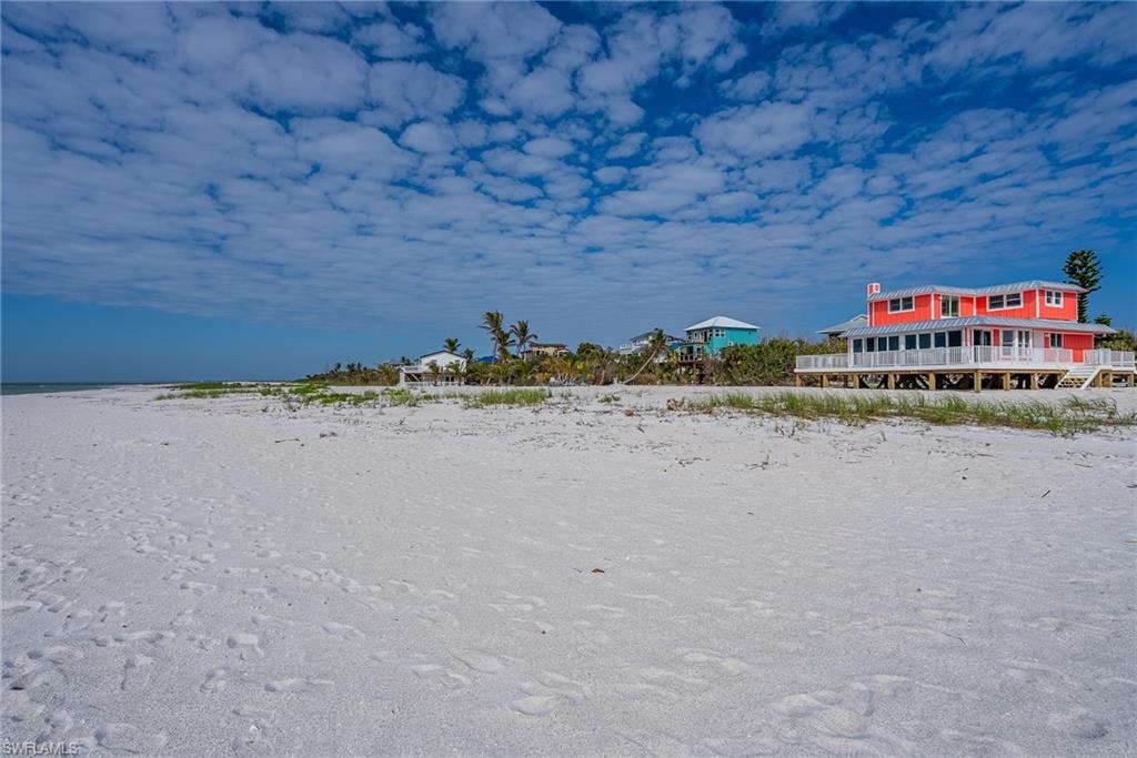 Gulf Beach on Island