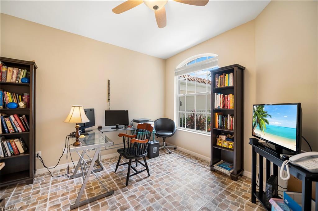 Your office! Perfect for continuing to work will on vacation!(if needed)