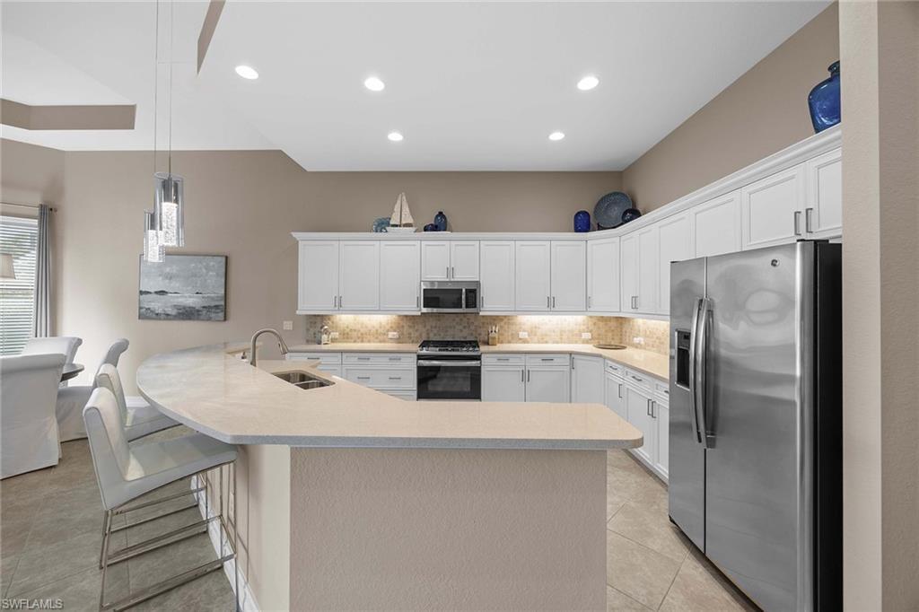 6550 Roma WAY photo 17