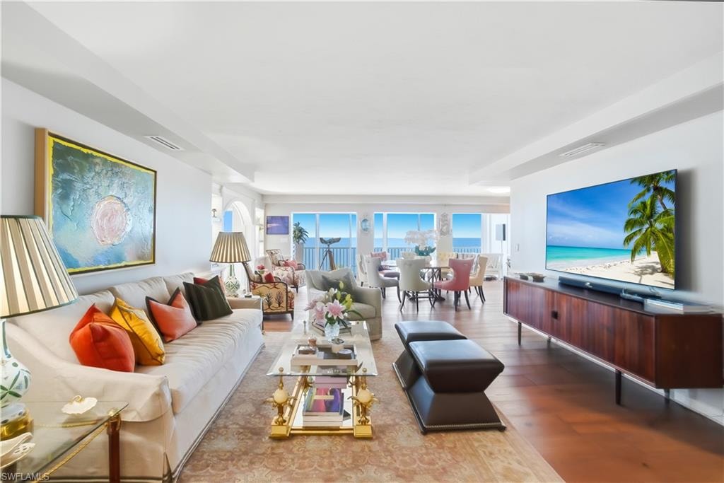 3003 Gulf Shore BLVD N 701