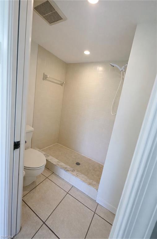 1228 Commonwealth CIR O203 photo 13