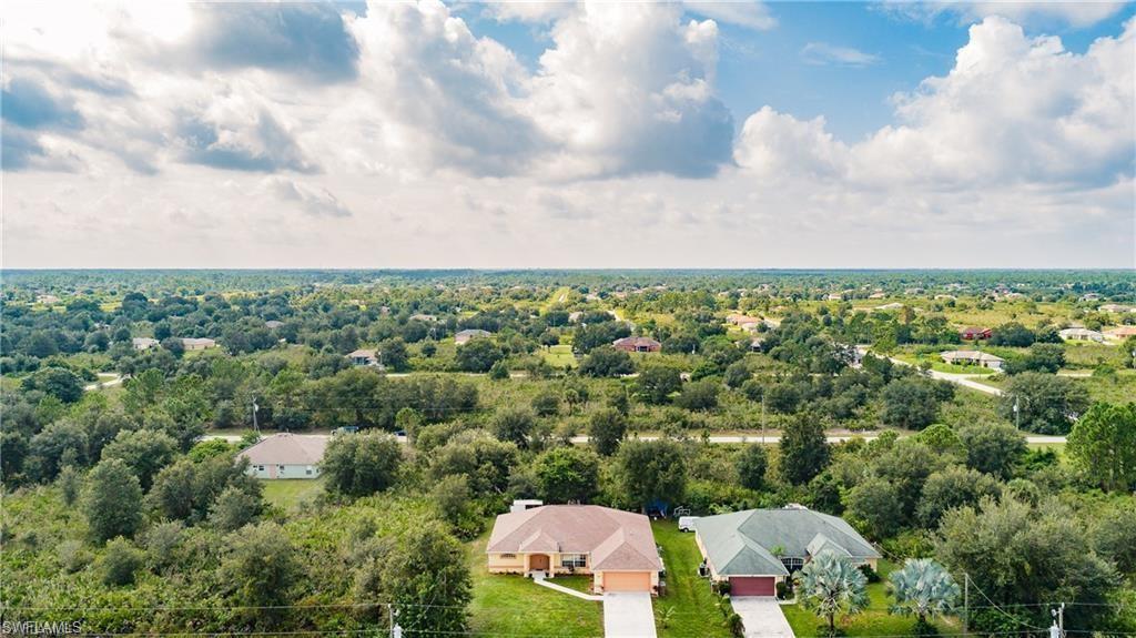 Aerial view of property and surrounding area