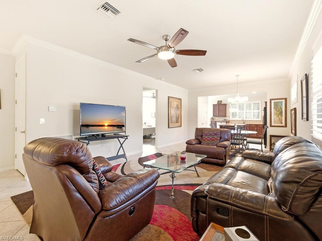 Spacous great room