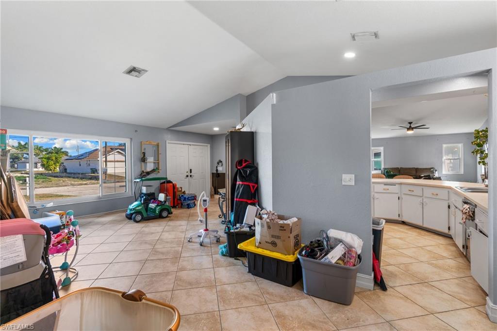 1532 NE 34th LN photo 9