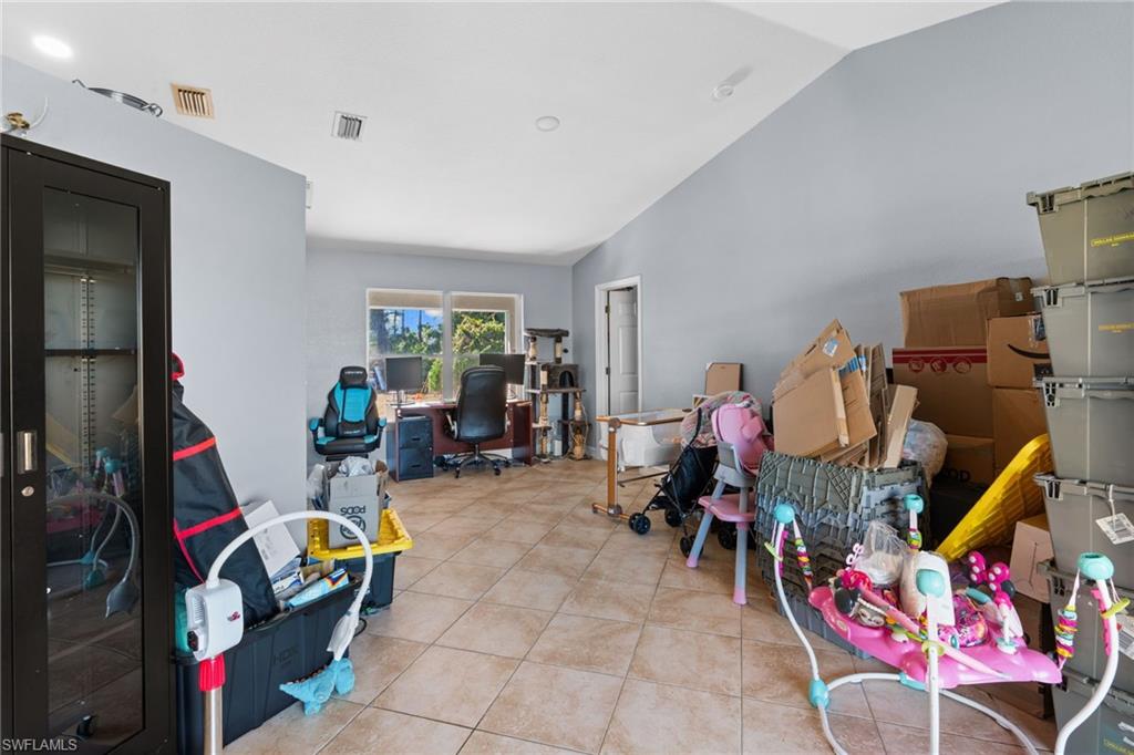 1532 NE 34th LN photo 10