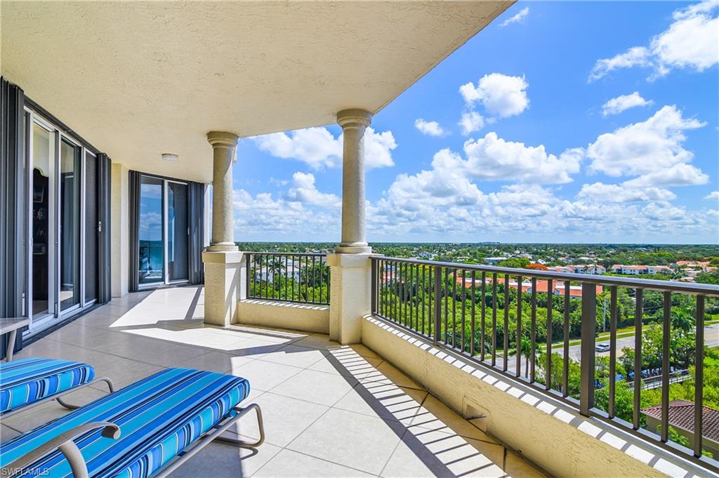 8787 Bay Colony DR 906 photo 26