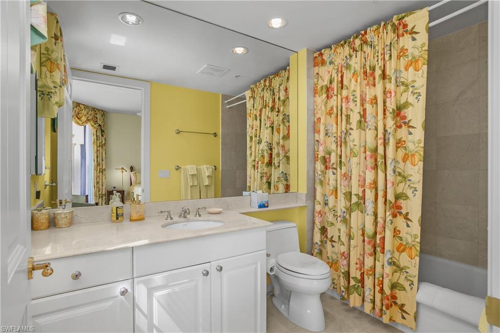 8787 Bay Colony DR 906 photo 32