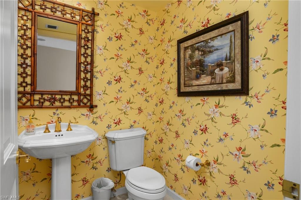 8787 Bay Colony DR 906 photo 34