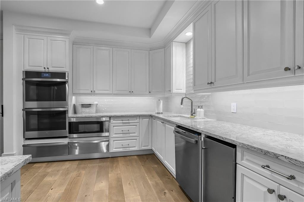 8787 Bay Colony DR 906 photo 44
