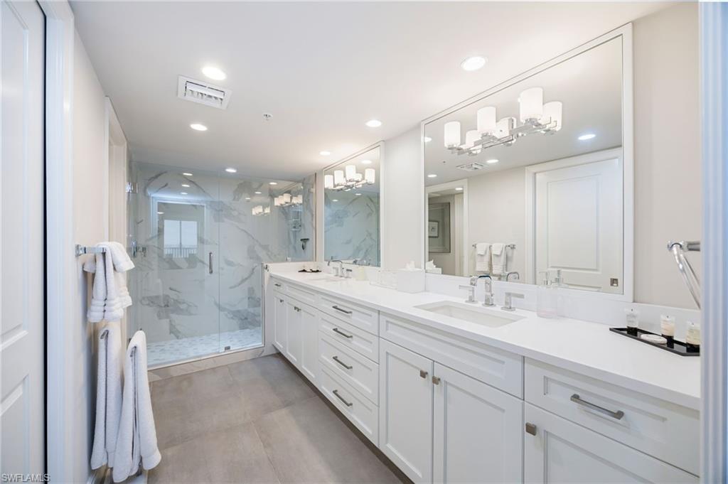 ELEGANT PRIMARY BATHROOM