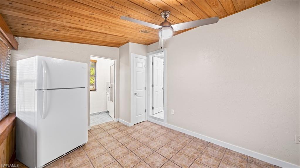 170 Poinsettia CIR NE photo 29