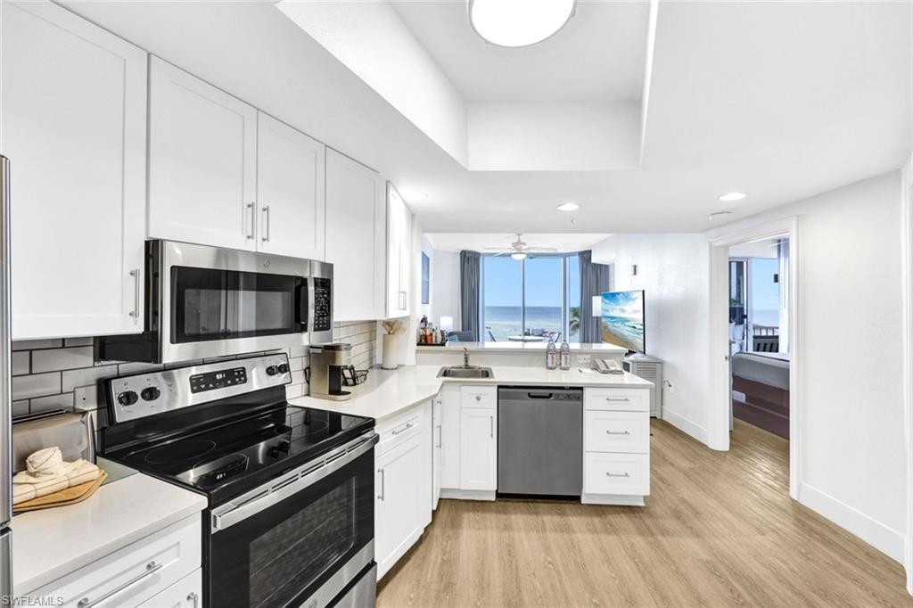 200 Estero BLVD 207 photo 8