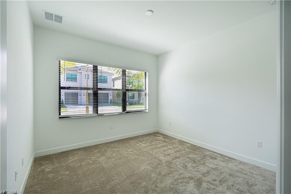 20123 Camellia Crosse LN photo 17
