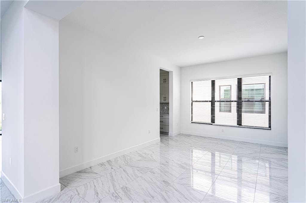 20123 Camellia Crosse LN photo 7
