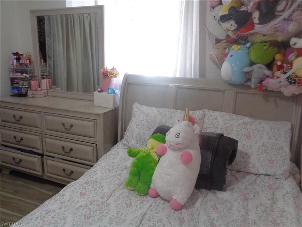 Guest bedroom 2
