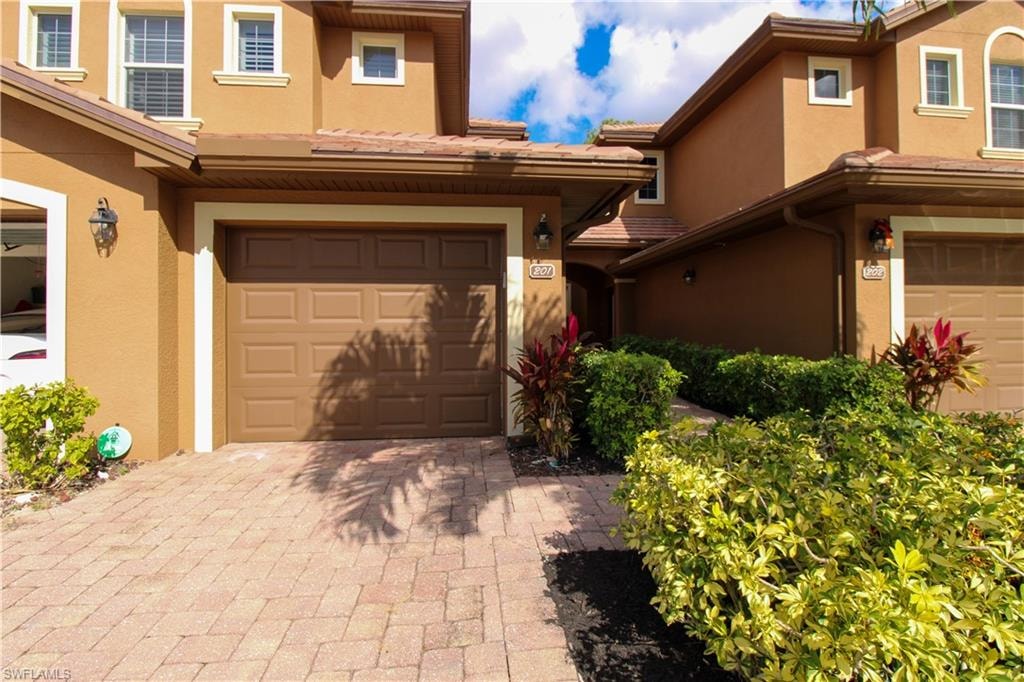 6657 Alden Woods CIR 201