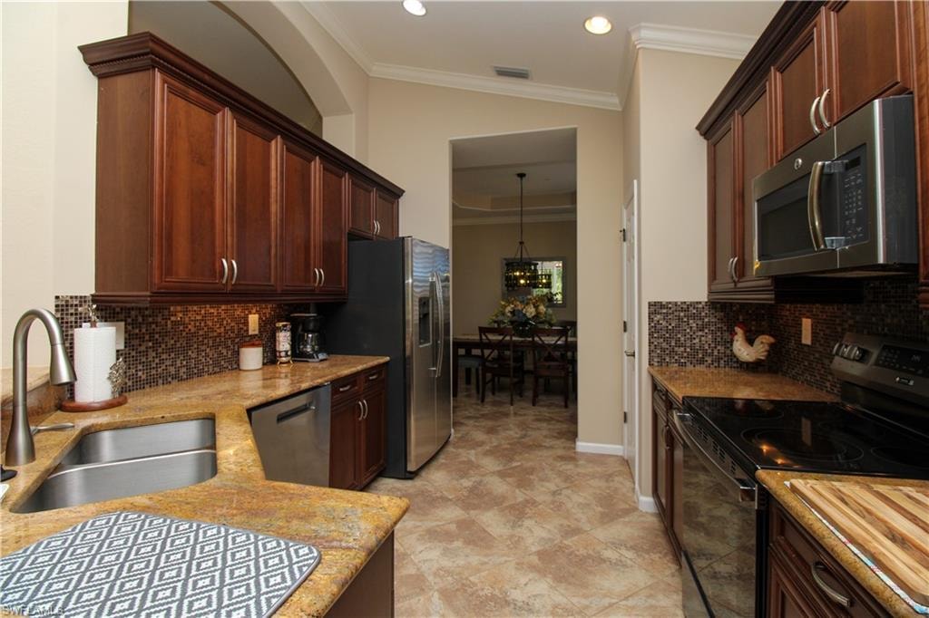 6657 Alden Woods CIR 201 photo 15
