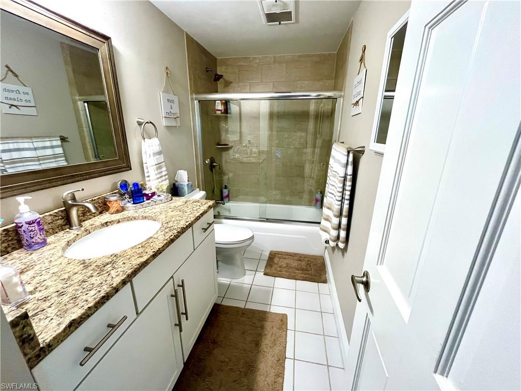 220 Seaview CT 504 photo 13