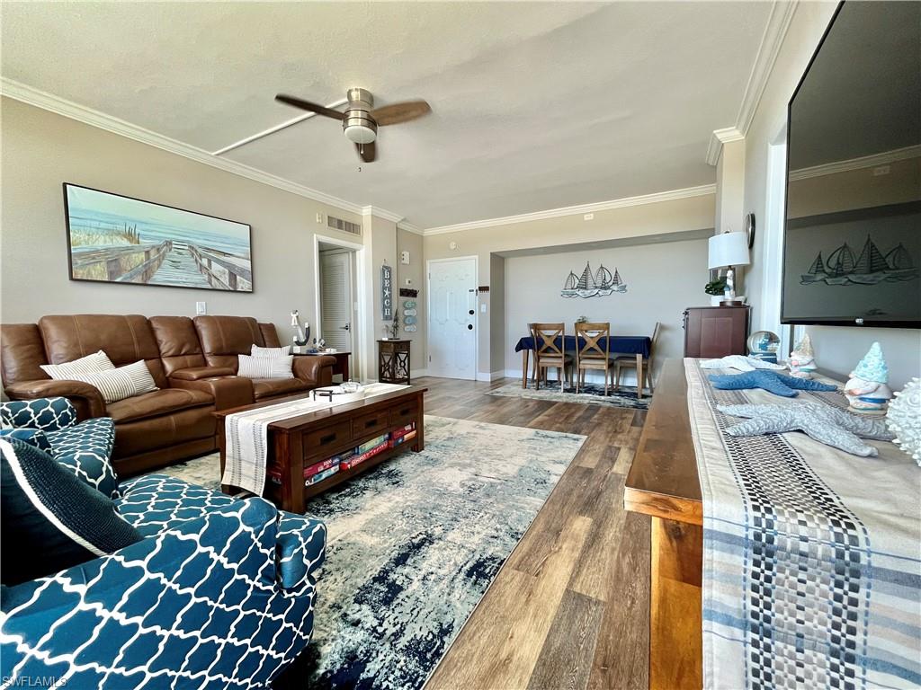 220 Seaview CT 504