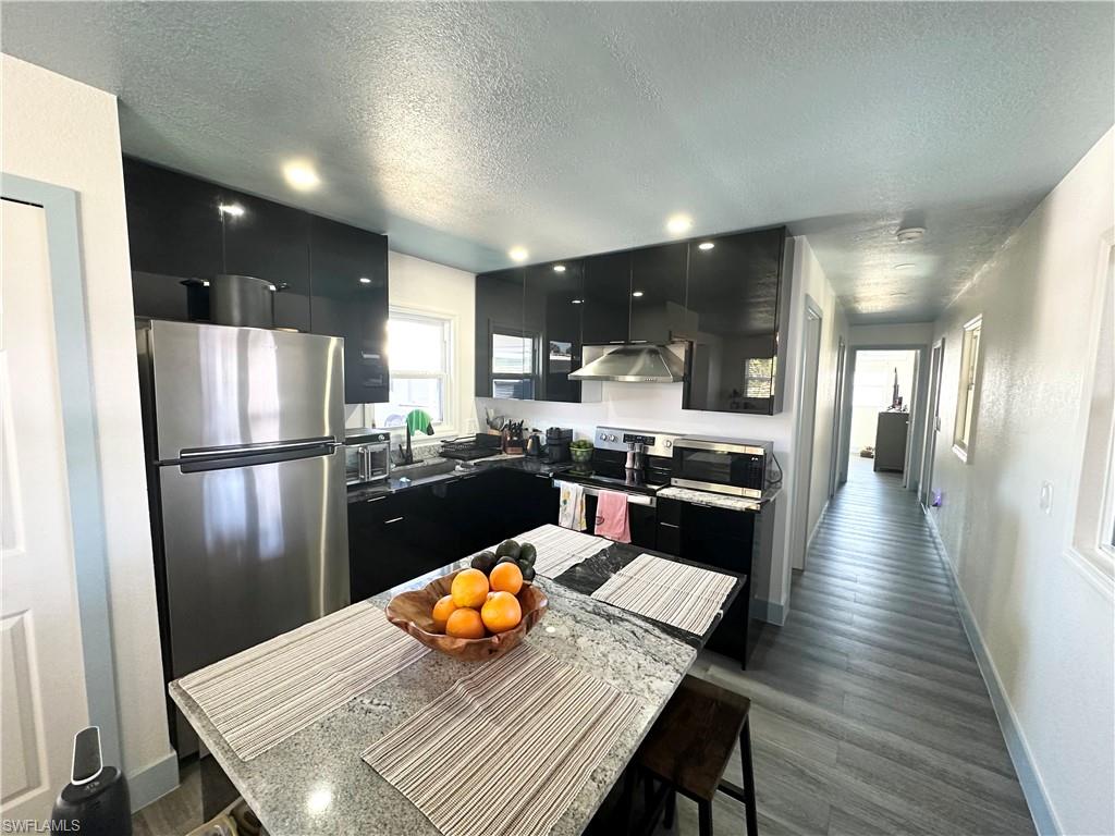 High-end black lacquer cabinets