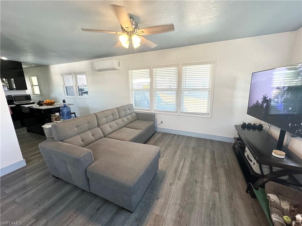 11381 Bayside BLVD photo 9