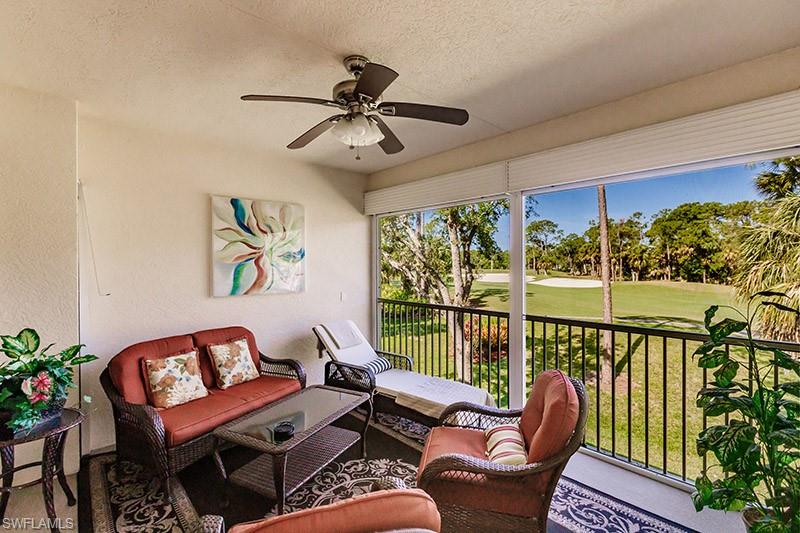 Sunroom with ceiling fan