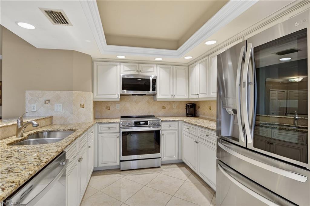 13235 Sherburne CIR 1602 photo 7