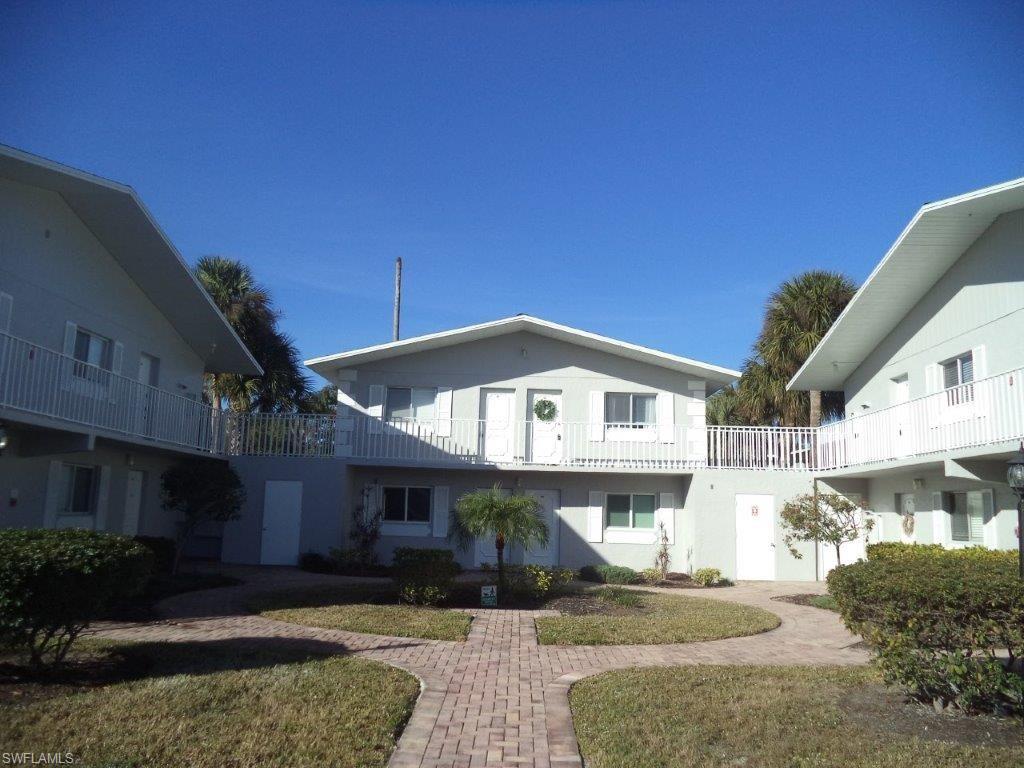 8071 Country RD 205