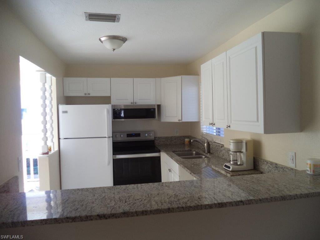 8071 Country RD 205