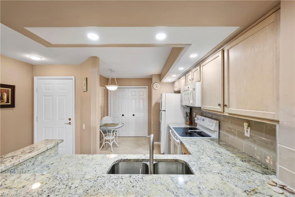 28064 Cavendish CT 2404