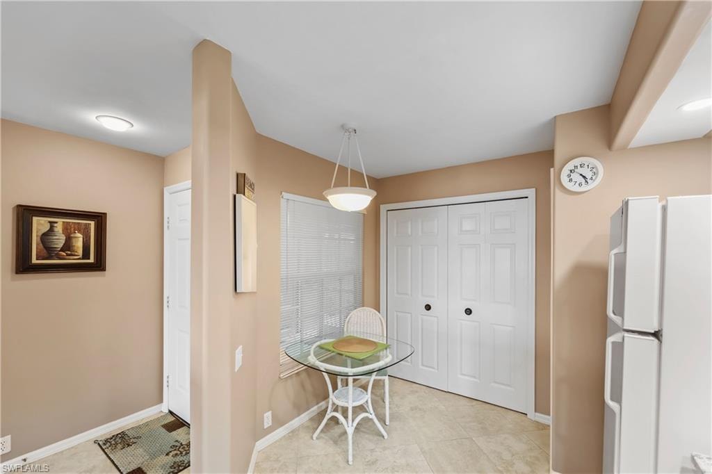 28064 Cavendish CT 2404 photo 8