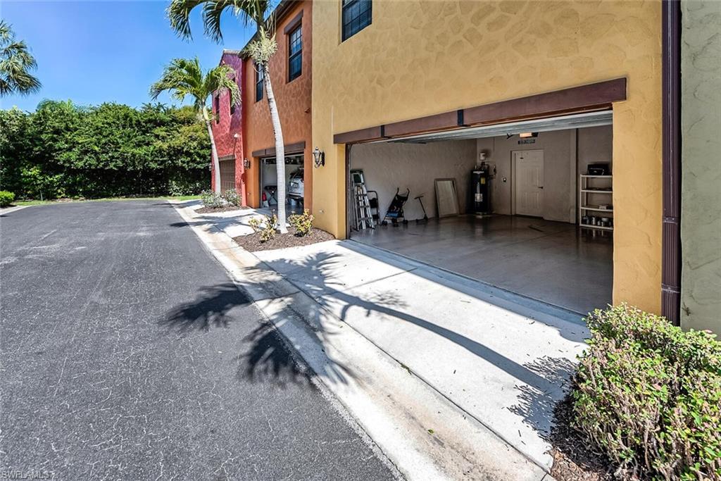 8949 Malibu ST 304 photo 22