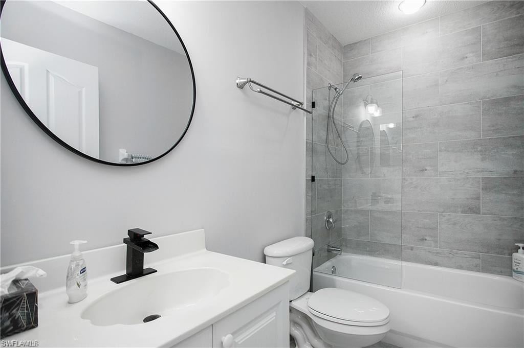700 Diamond CIR 706 photo 16