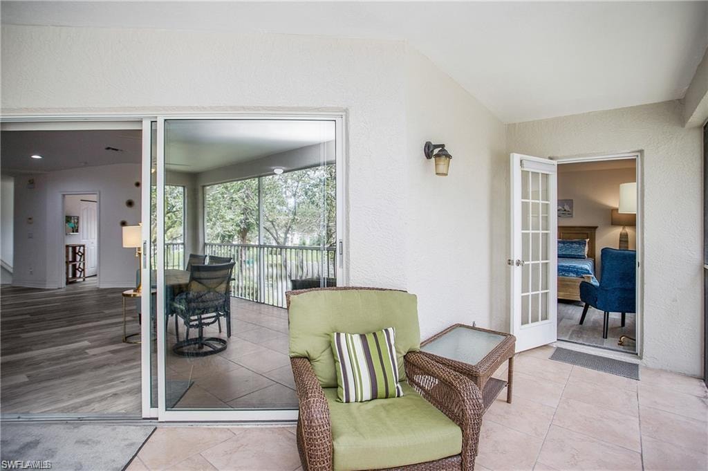 700 Diamond CIR 706 photo 32