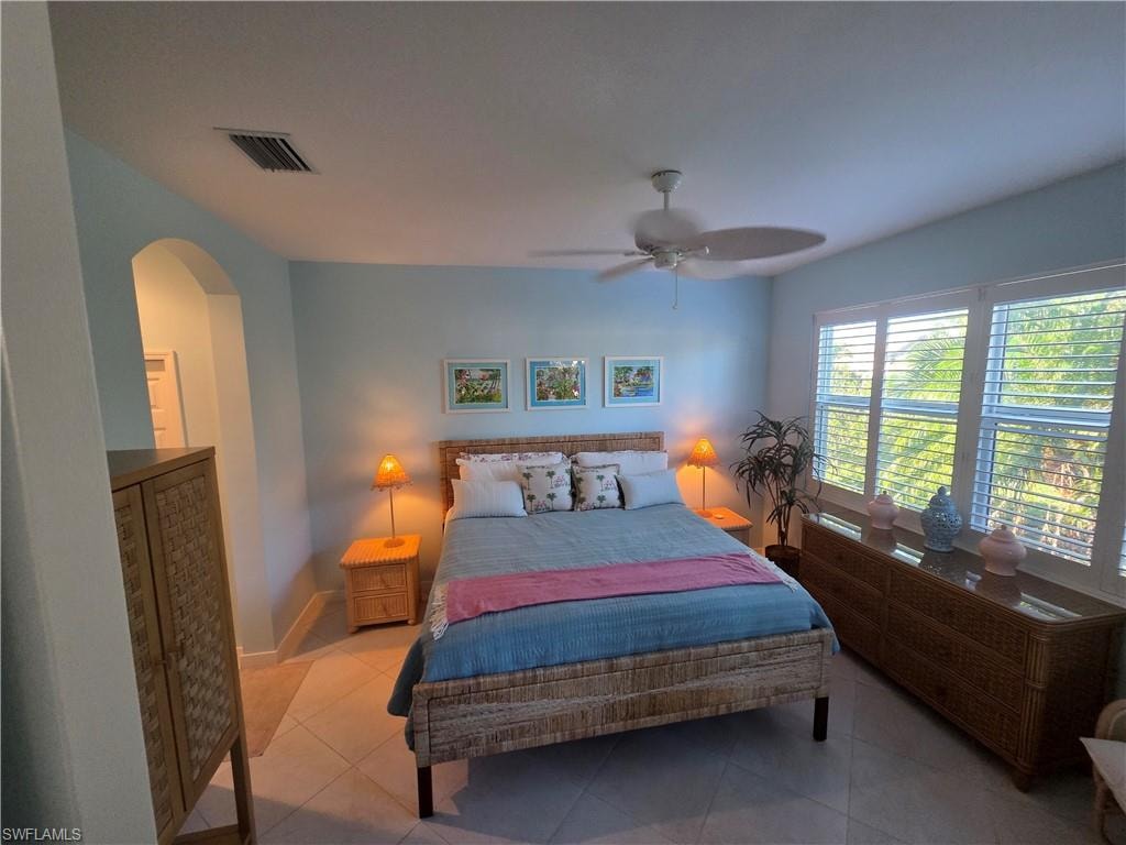 10640 Camarelle CIR photo 16