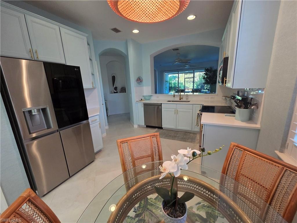 10640 Camarelle CIR photo 8