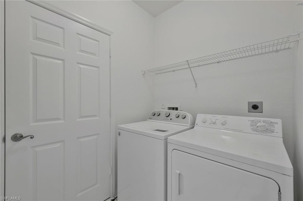 3420 Crown Pointe BLVD 202 photo 24
